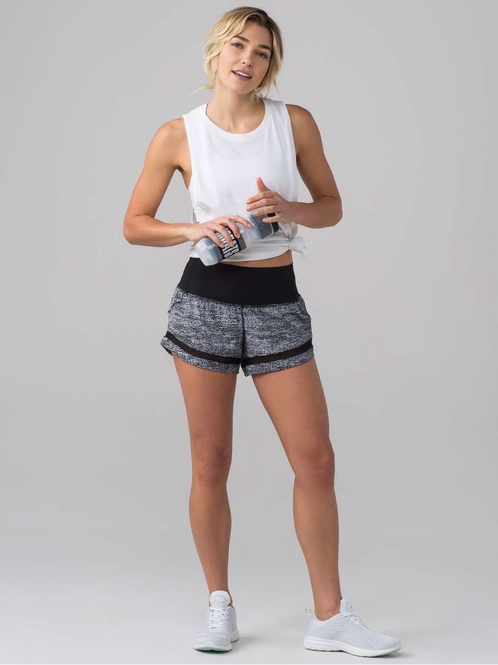 Lululemon Pace Perfect Short (3")- Air Time White Black / Black- Size 6